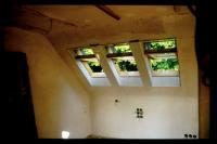 Vorher - Die Wand ist schon weg und neue Fenster drin