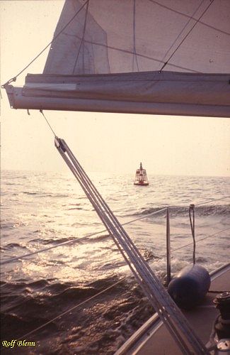 Bojen zeigen den Weg