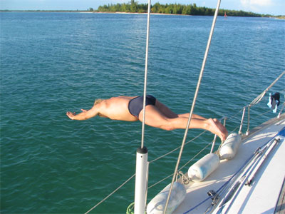 Sprung von der Bordwand